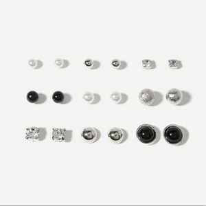Pack of 9 Pairs of Earrings